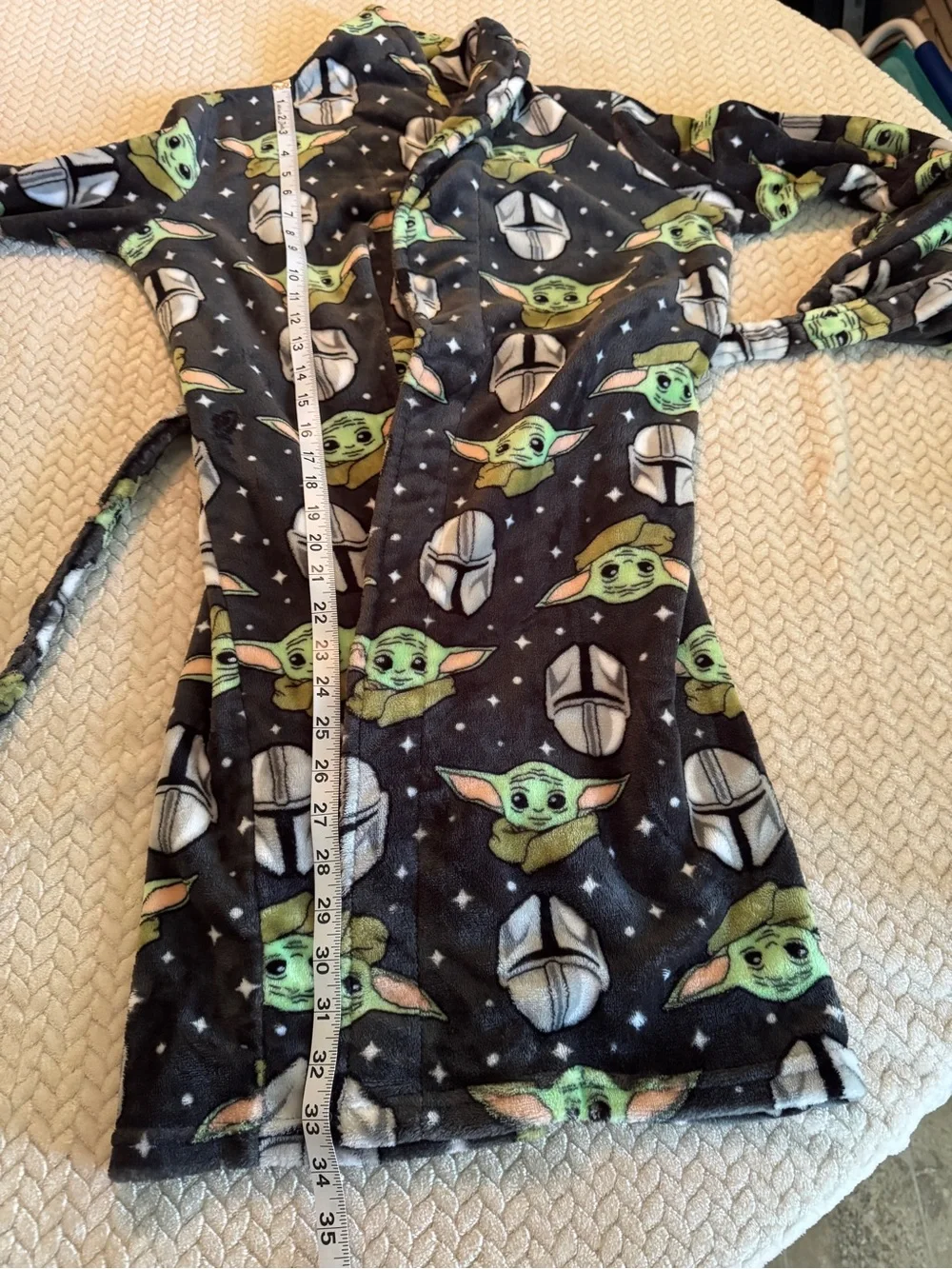 The Mandalorian Grogu Fleece Robe‎ - Black & Green Size Large